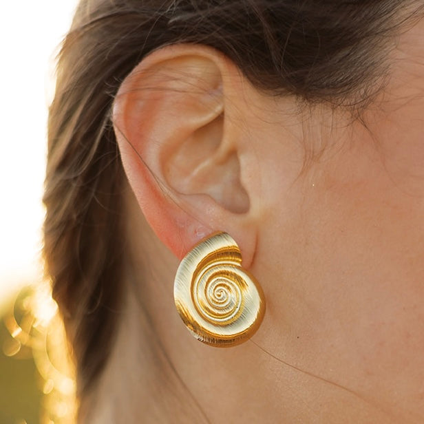 Francesca Spiral Conch Shell Earrings