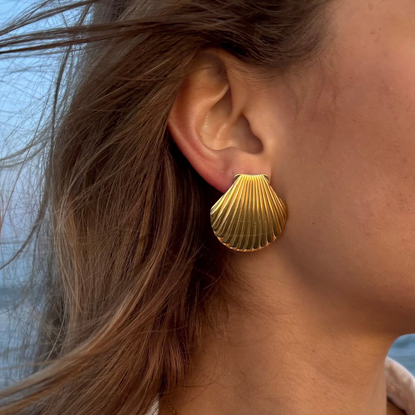 Delphine Shell Stud Earrings