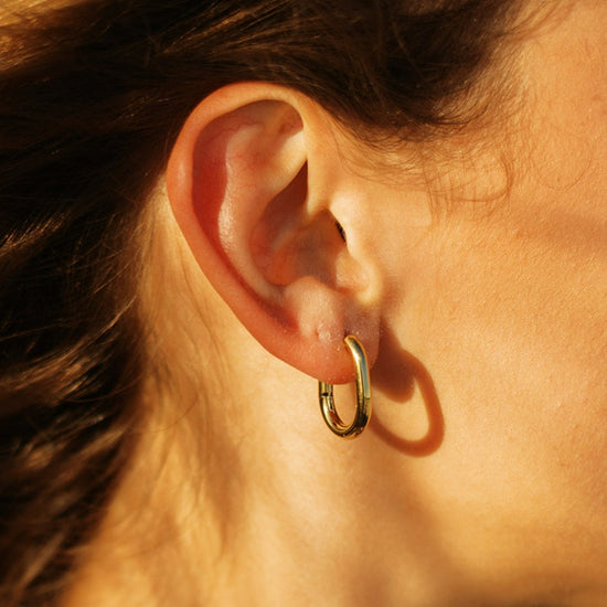 Elara Chunky Basic Oval Earrings